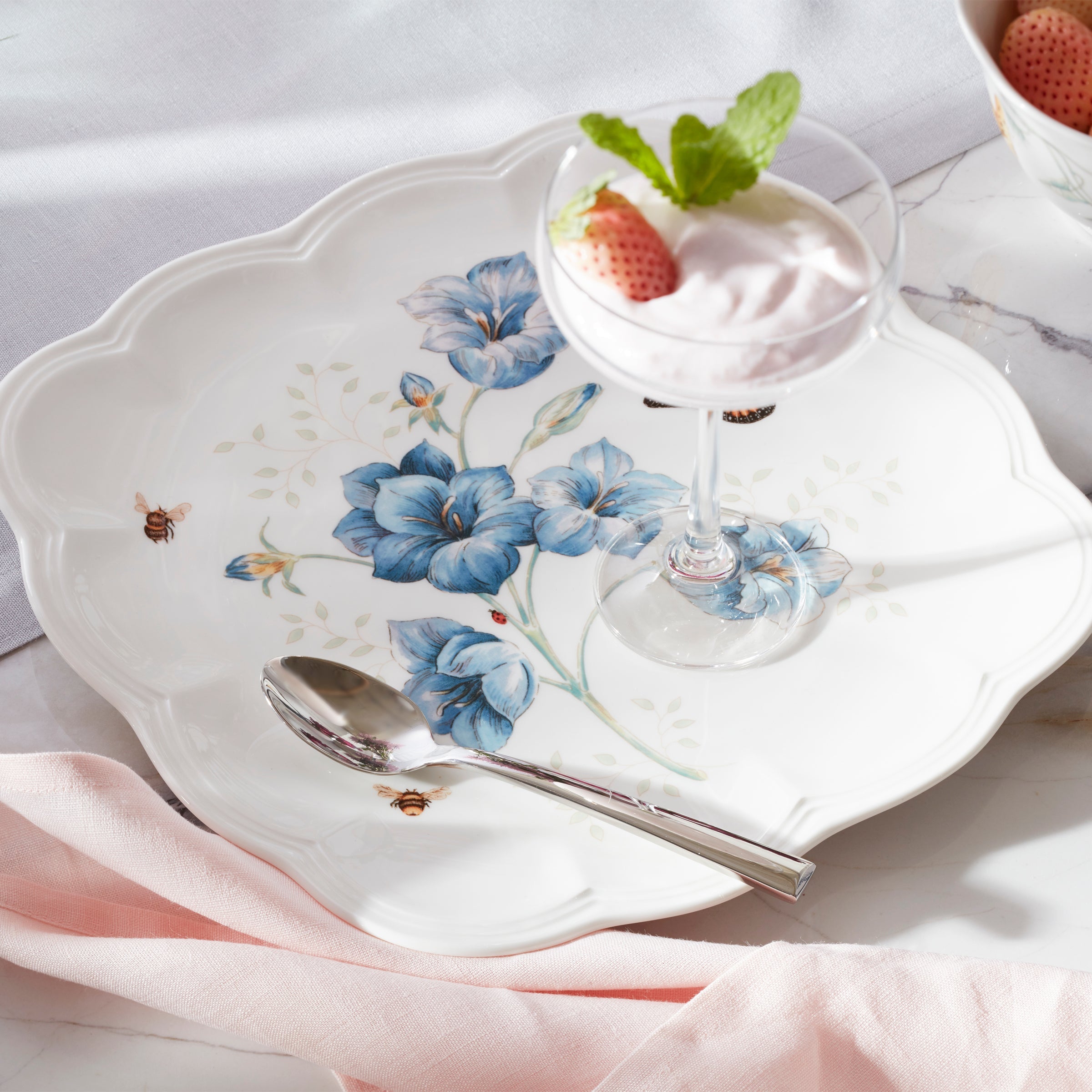 Lenox Westmore Butterfly Meadow Square 18-Piece Dinnerware Set - Image 6