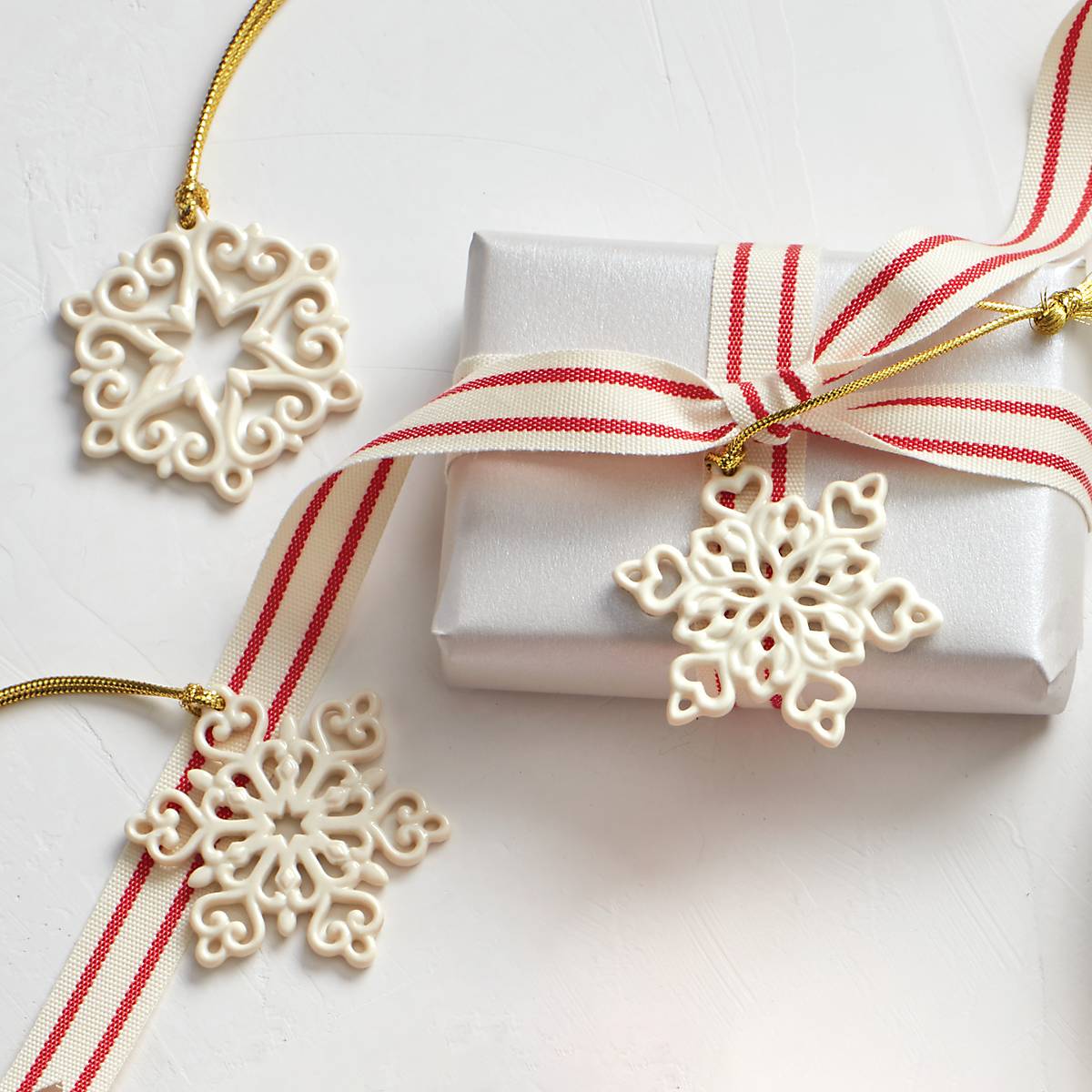 Lenox Westmore Mini Snowflake 3-Piece Ornament Set - Image 3