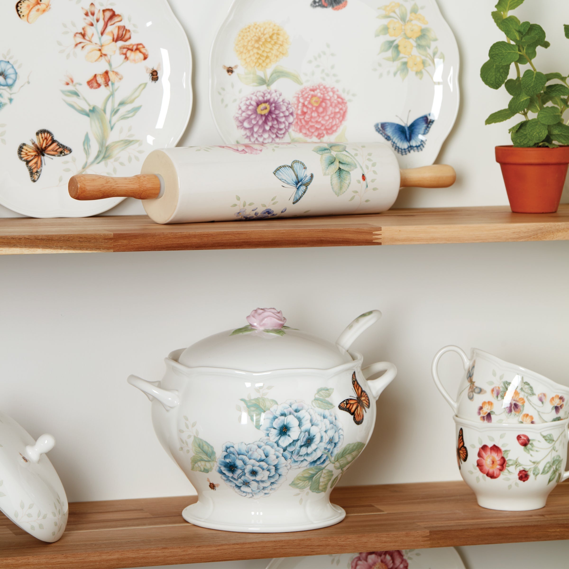 Lenox Westmore Butterfly Meadow 2-Piece Tureen & Ladle Set - Image 4
