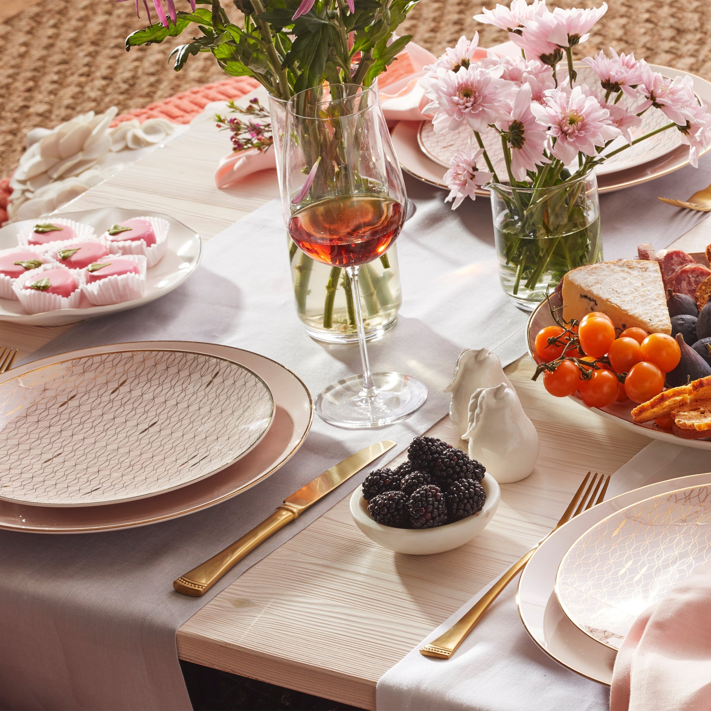 Lenox Westmore Trianna Blush 4-Piece Place Setting - Image 5
