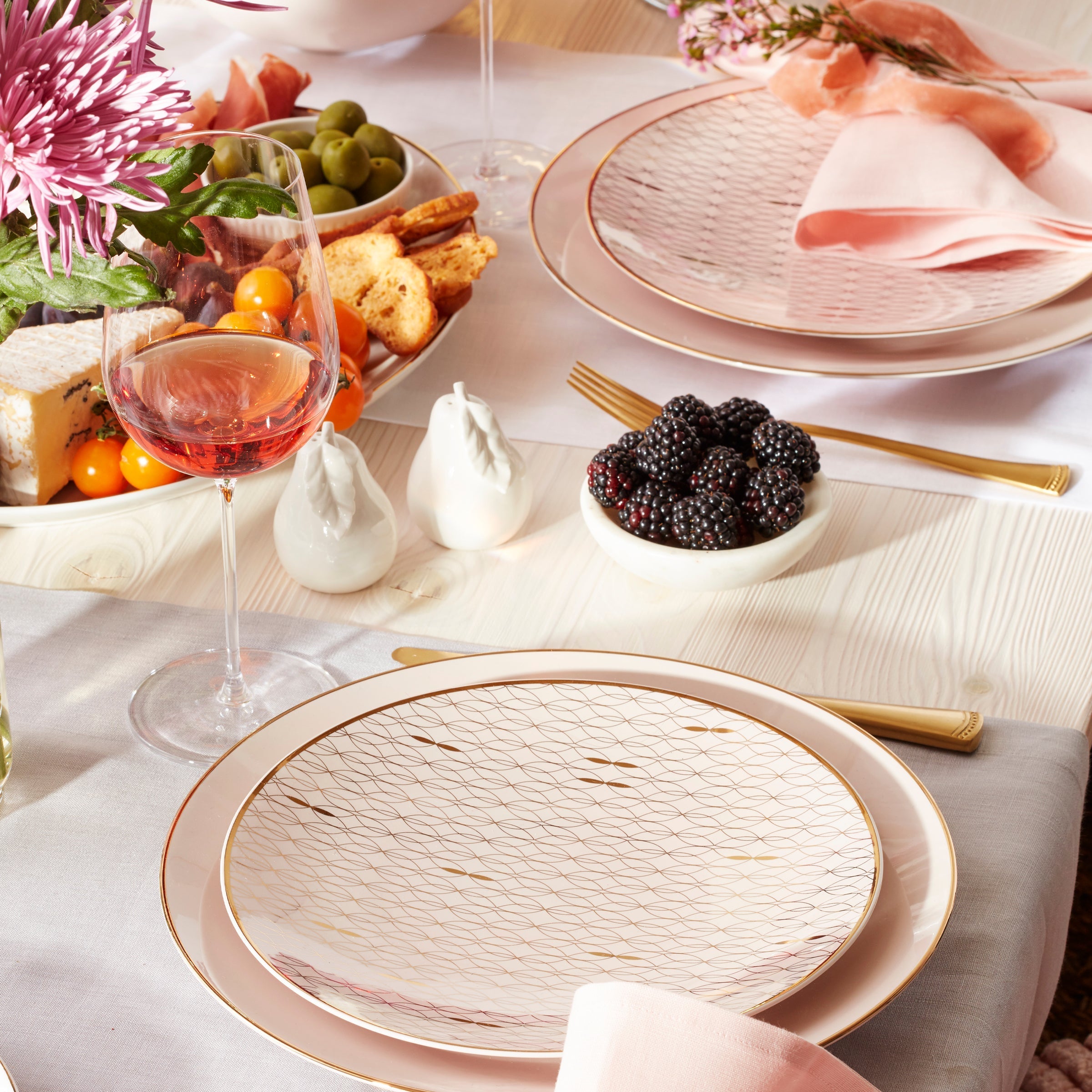 Lenox Westmore Trianna Blush 4-Piece Place Setting - Image 4