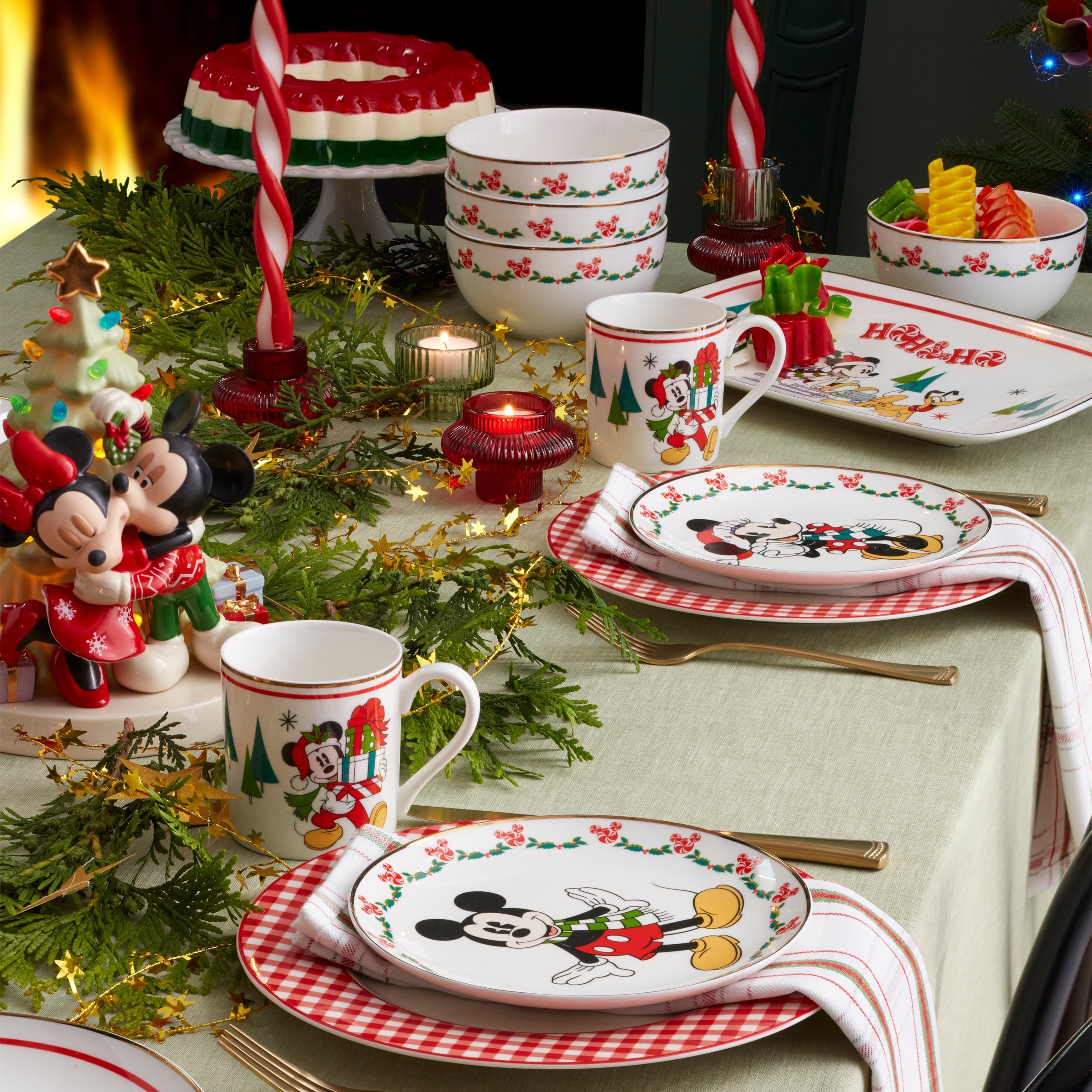 Lenox Westmore Disney Holiday 12-Piece Dessert Set - Image 4