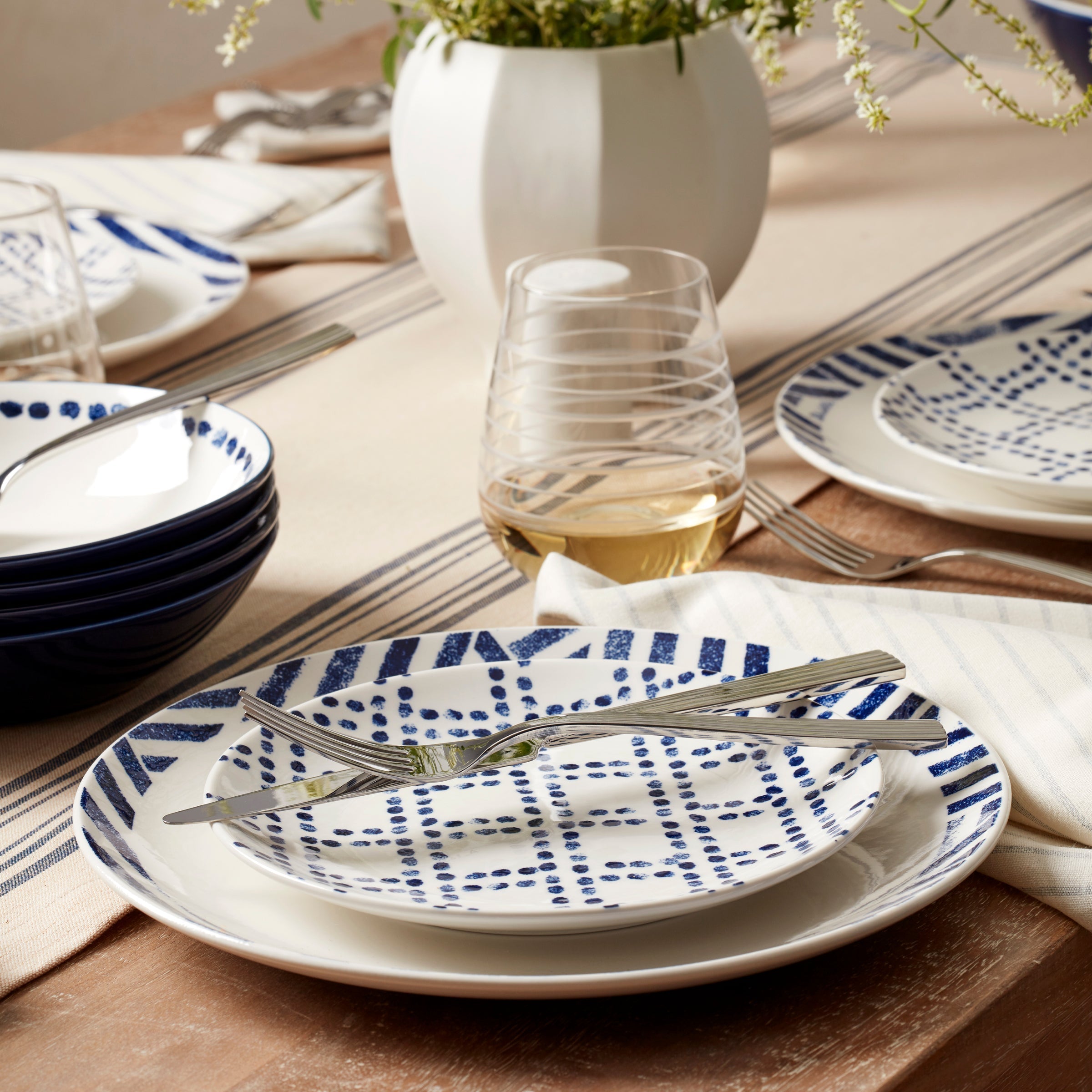 Lenox Westmore Harbour 12-Piece Dinnerware Set - Image 10