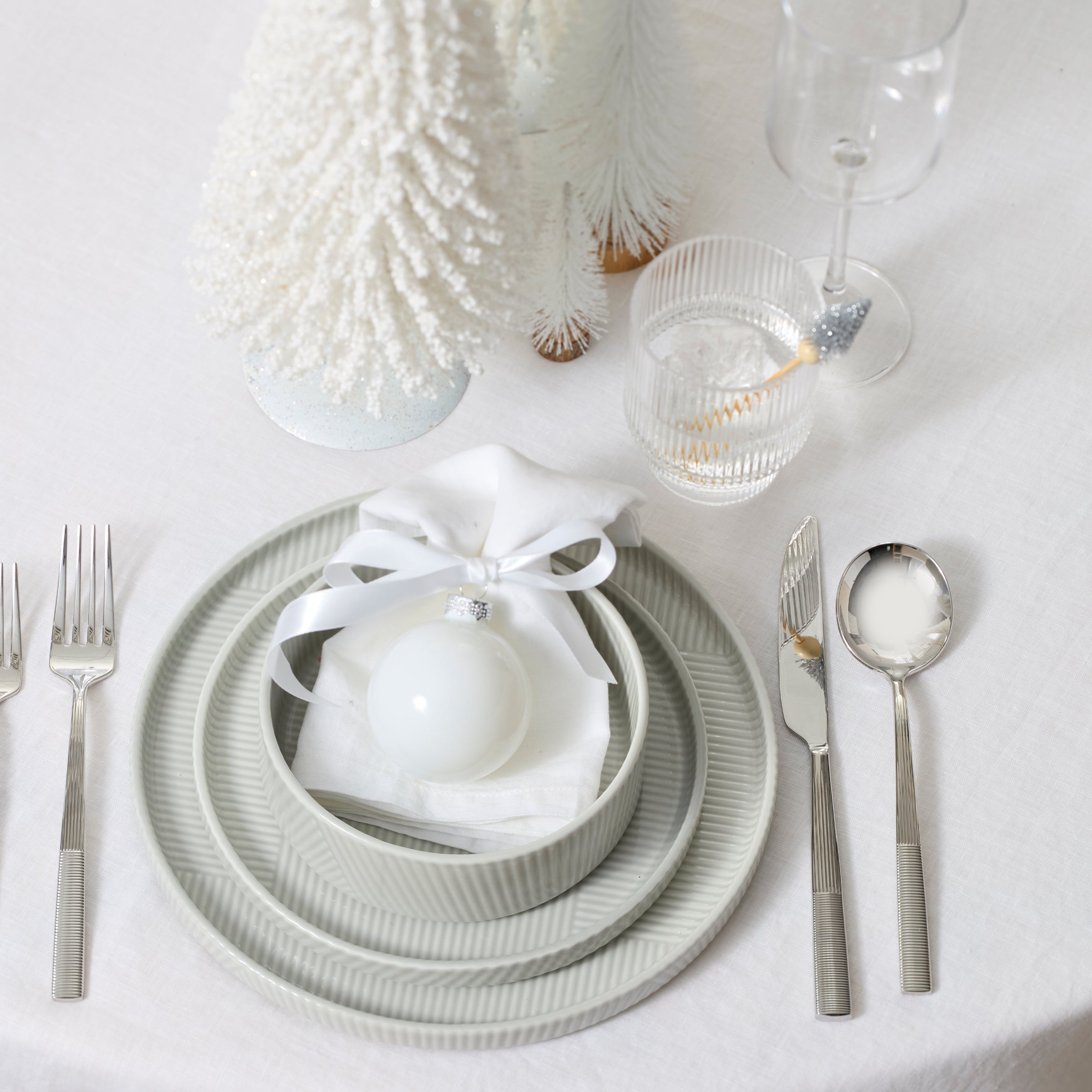 Lenox Westmore Modulus Vapor 16-Piece Dinnerware Set - Image 6