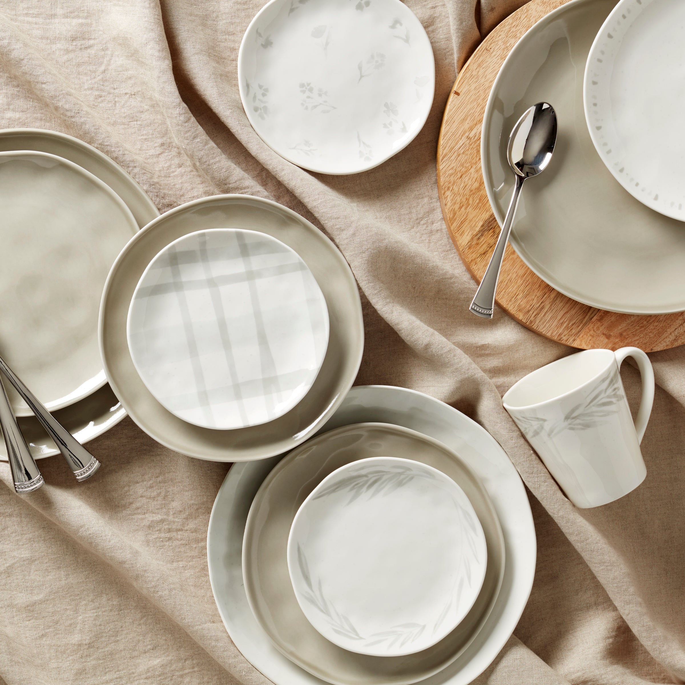 Lenox Westmore Oyster Bay Assorted Tidbit Plates - Set of 4 - Image 2