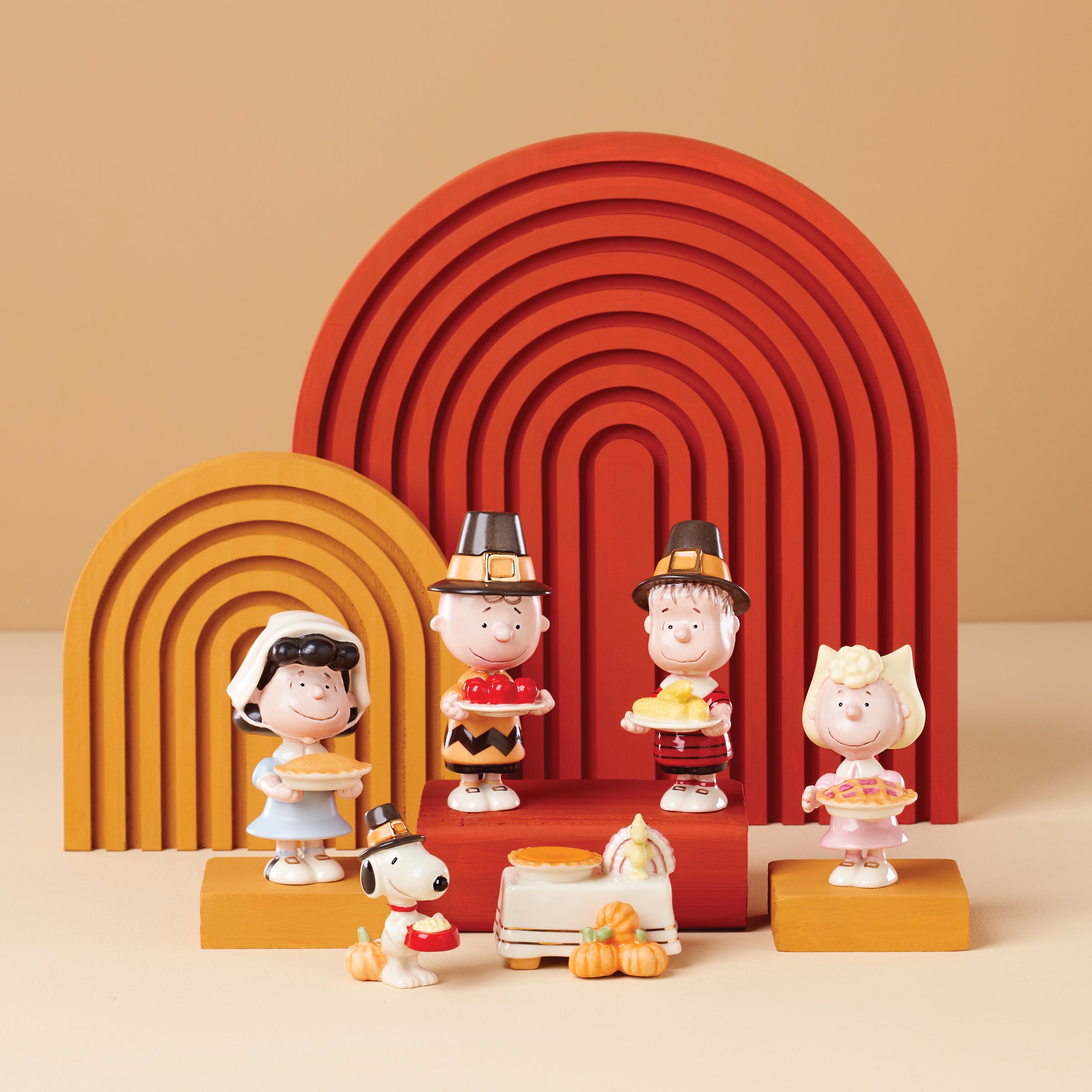 Lenox Westmore Peanuts Thanksgiving 6-Piece Figurine Set - Image 2