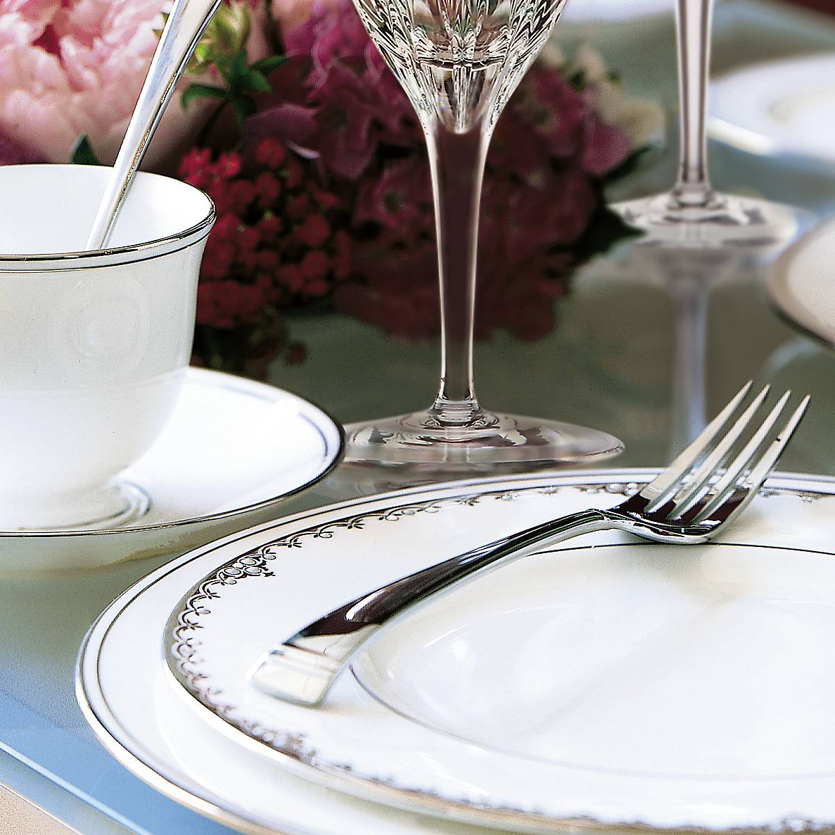 Lenox Westmore Federal Platinum 5-Piece Place Setting - Image 4
