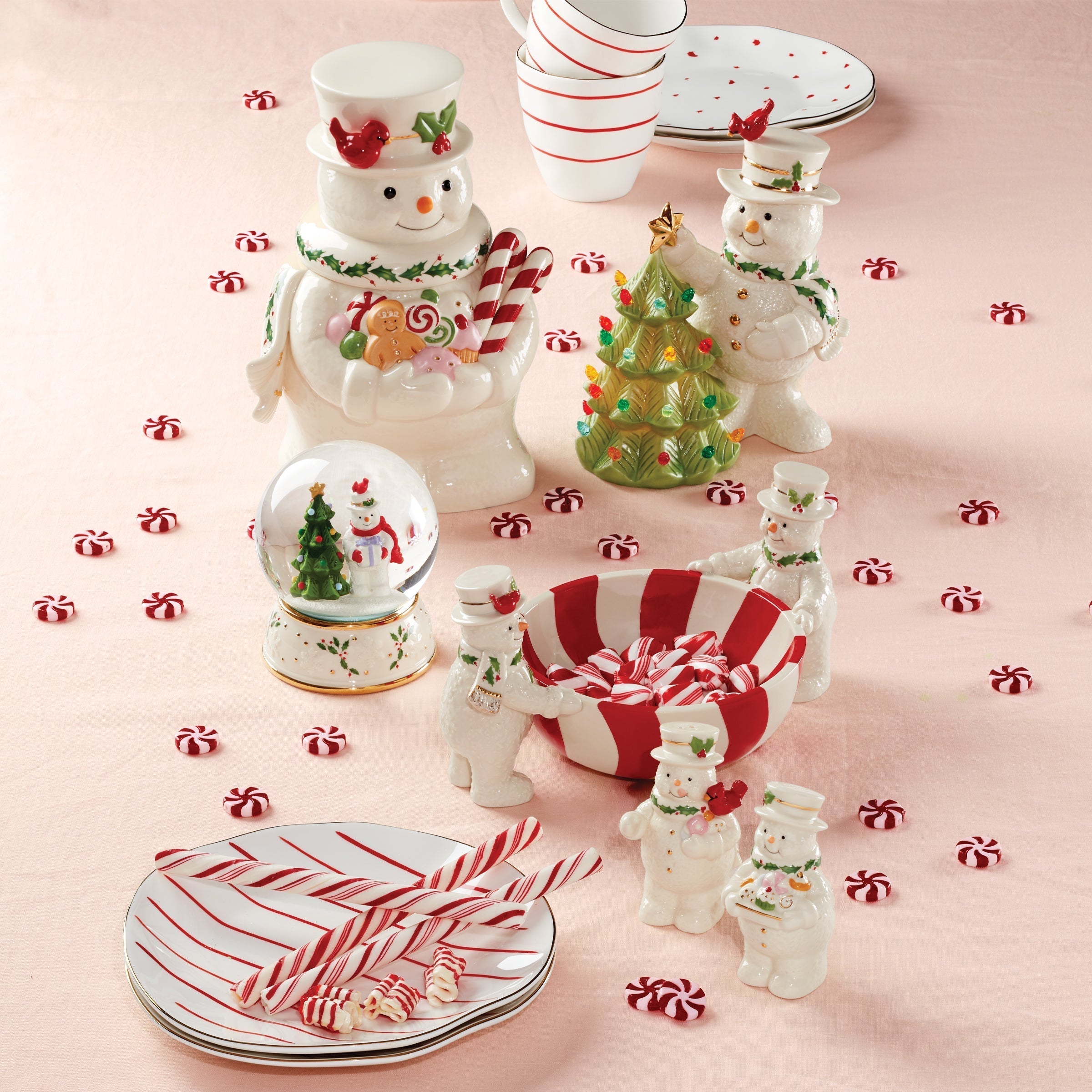 Lenox Westmore Garnet Bay 4-Piece Dessert Set - Image 5