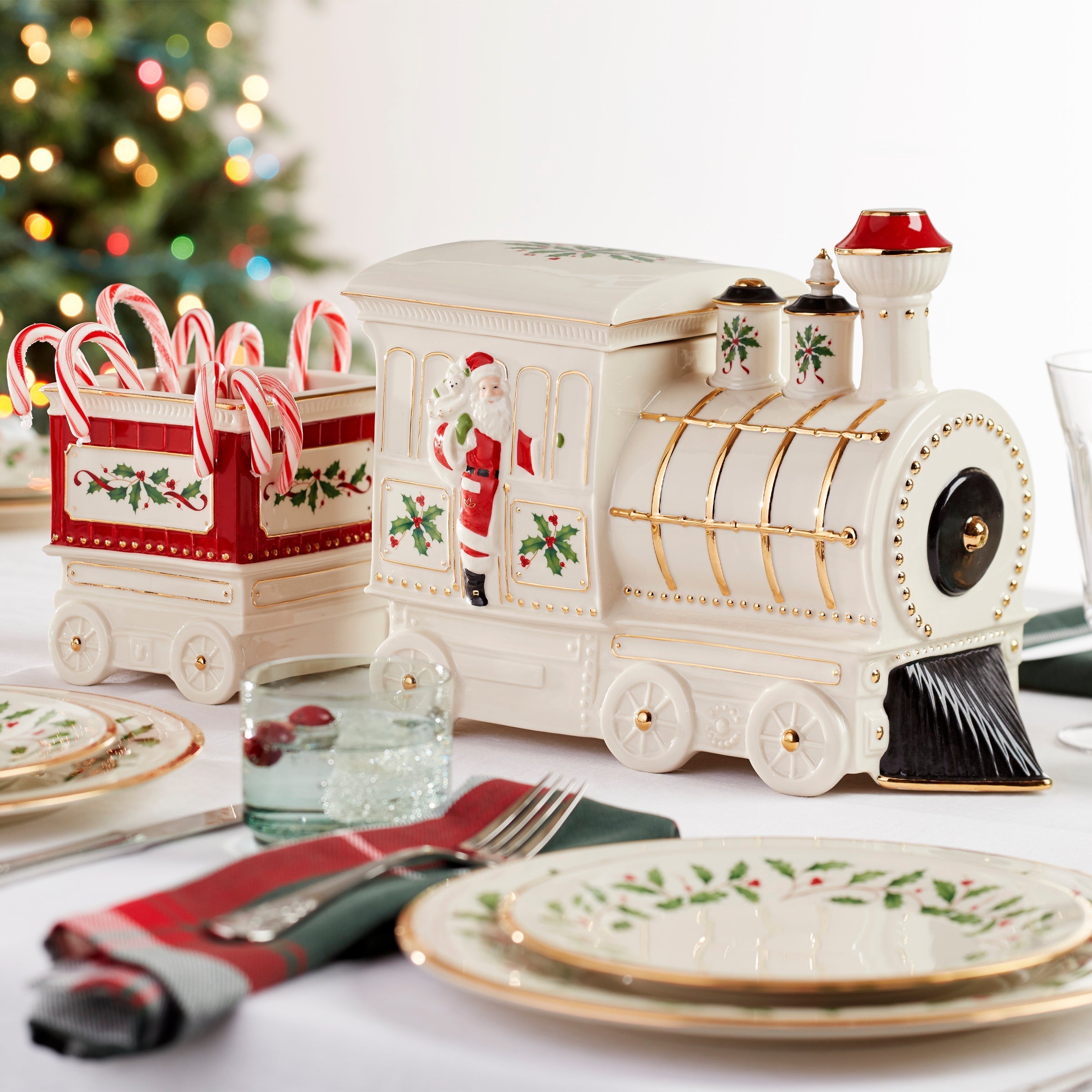 Lenox Westmore Holiday Train 5-Piece Serving Set - Image 6