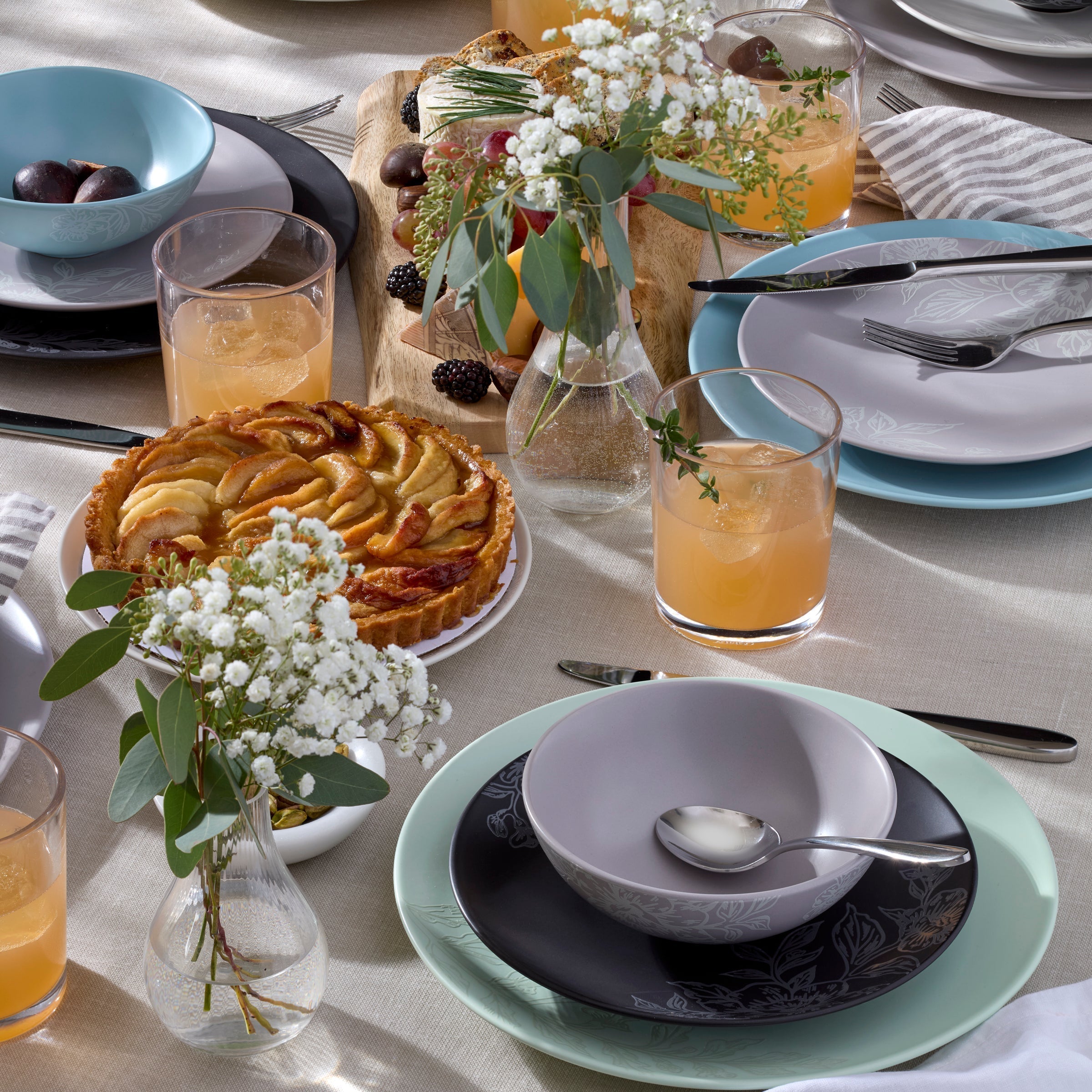 Lenox Westmore Roseto Soft Sage 12-Piece Dinnerware Set - Image 8