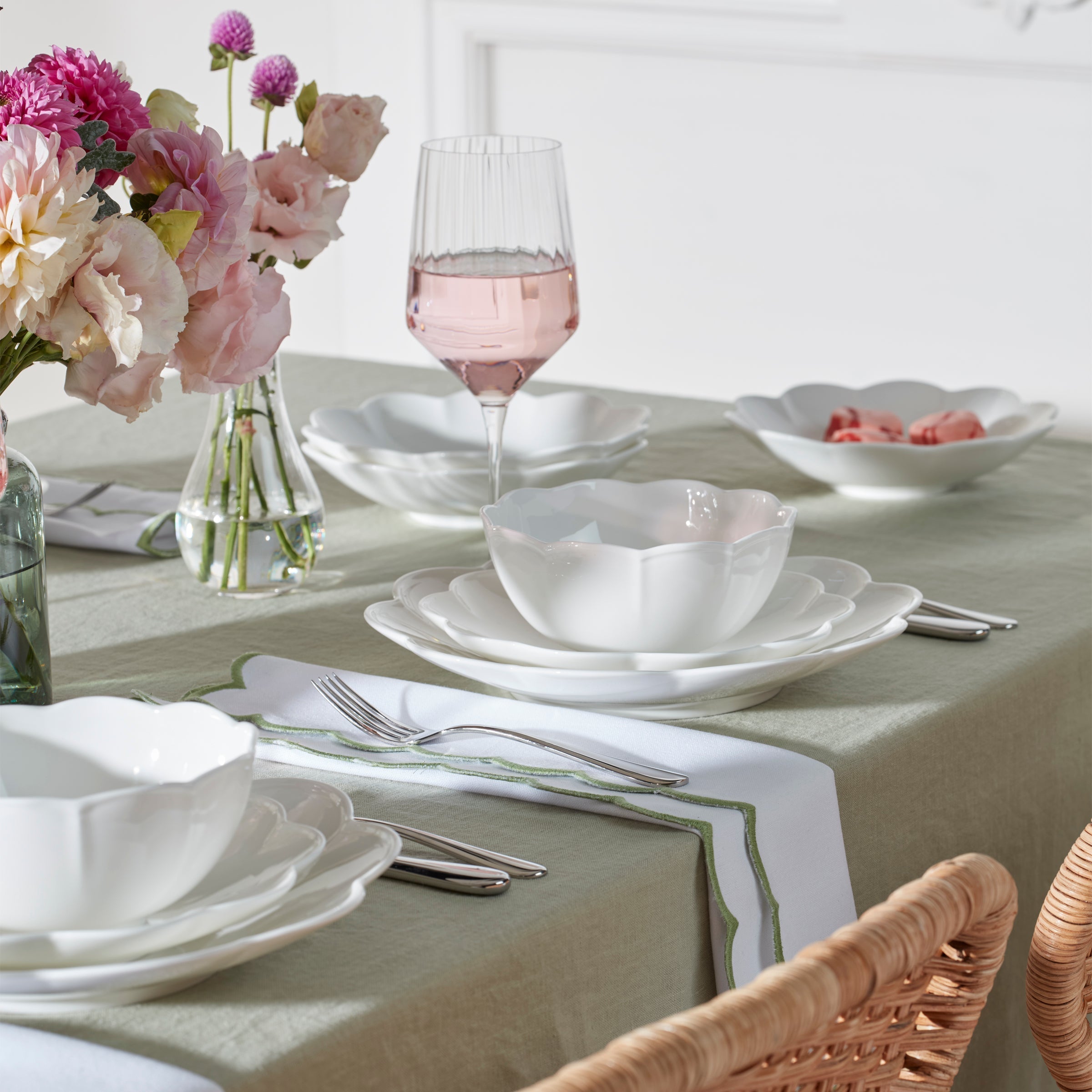 Lenox Westmore Studio 1414 Scallop 12-Piece Dinnerware Set - Image 14