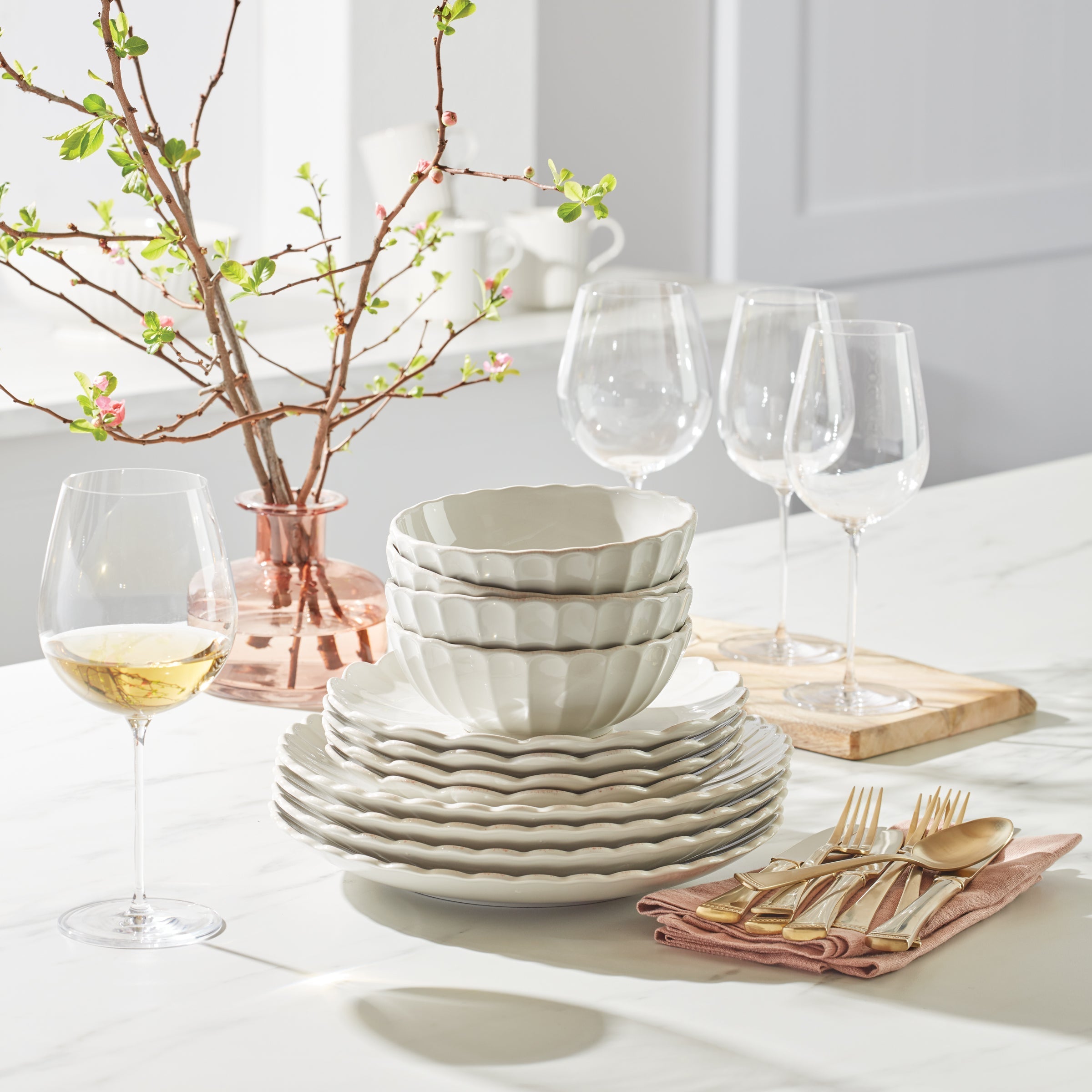 Lenox Westmore French Perle Scallop White 12-Piece Dinnerware Set - Image 8