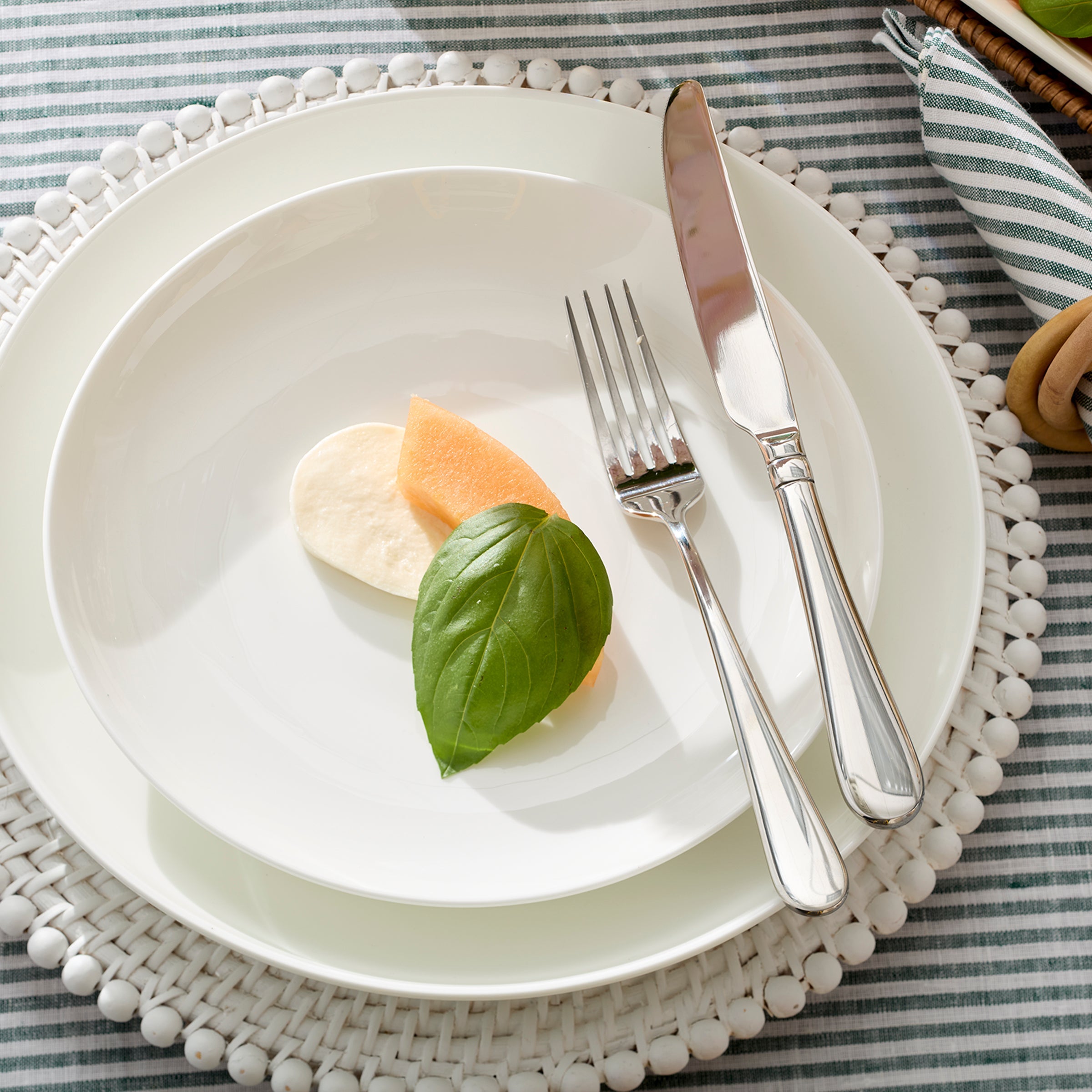 Lenox Westmore Studio 1414 Coupe 12-Piece Dinnerware Set - Image 8