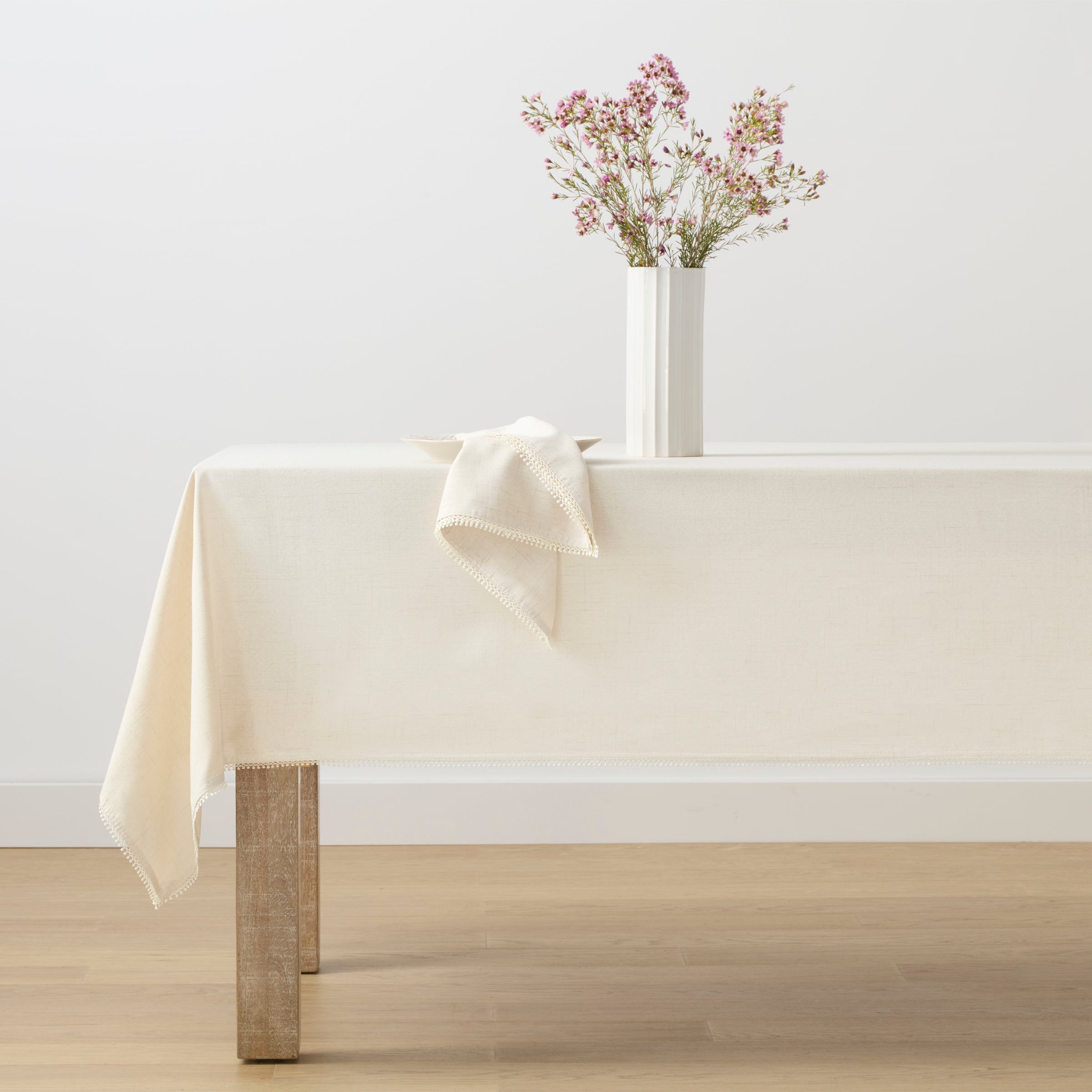 Lenox Westmore French Perle Natural 60x84 Tablecloth - Image 3