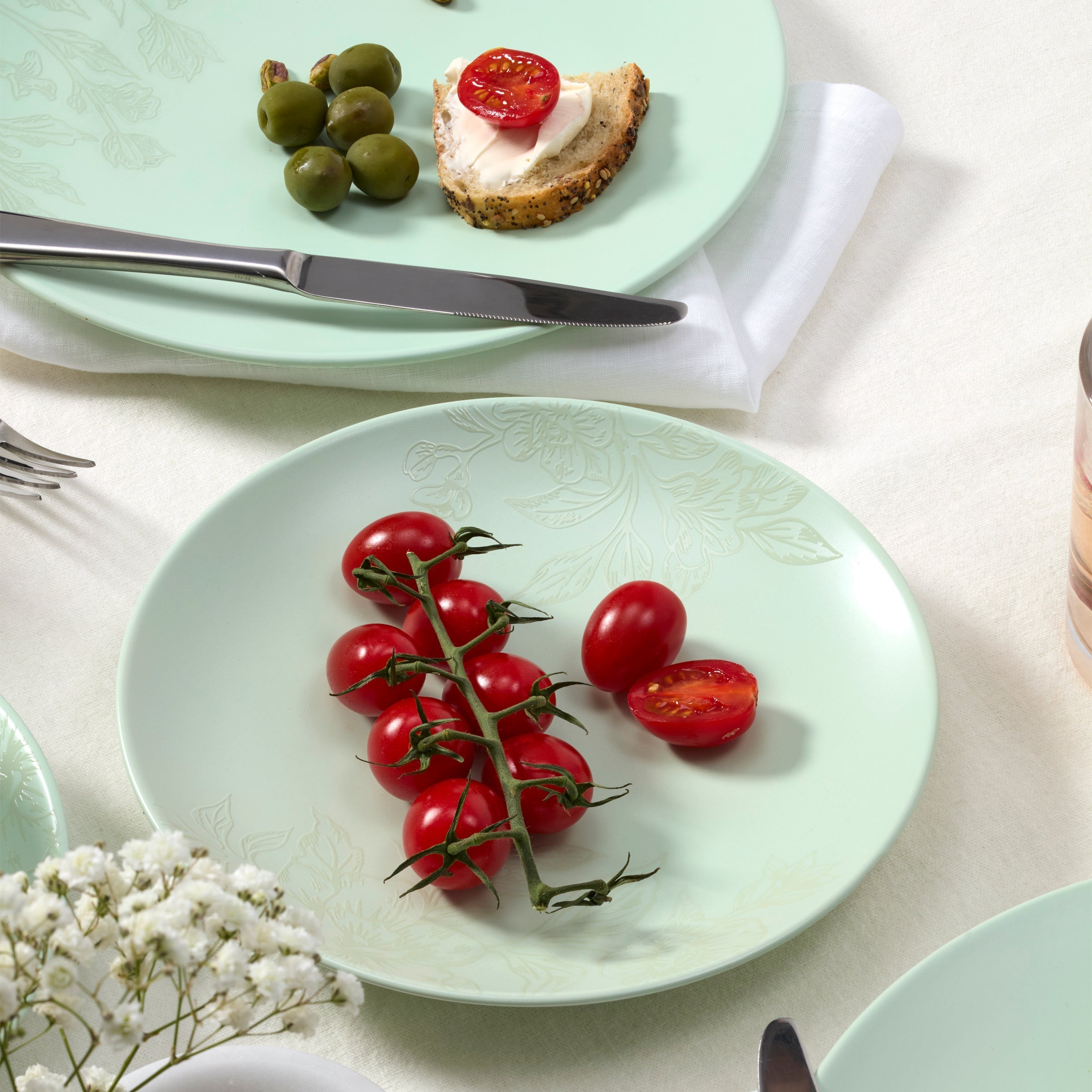 Lenox Westmore Roseto Soft Sage 12-Piece Dinnerware Set - Image 4