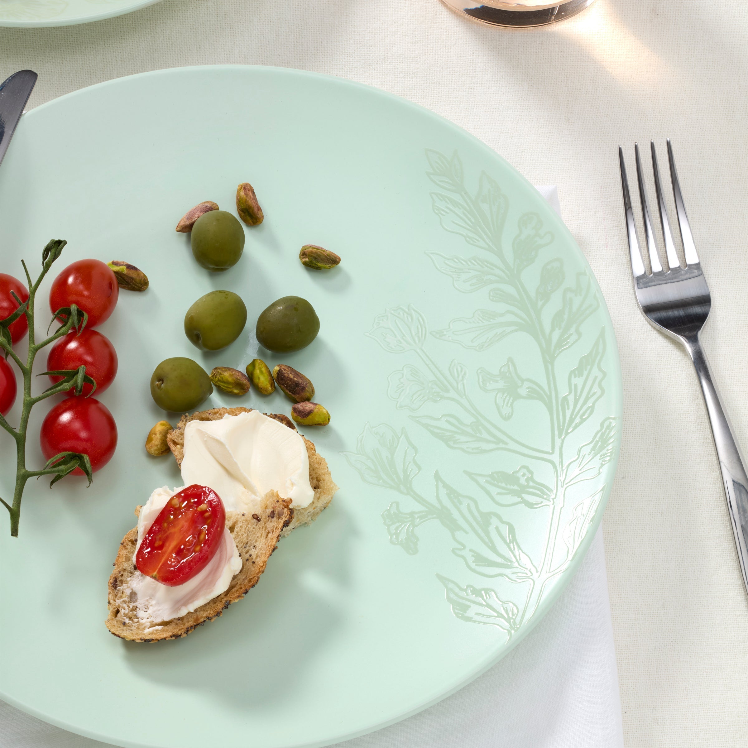 Lenox Westmore Roseto Soft Sage 12-Piece Dinnerware Set - Image 5