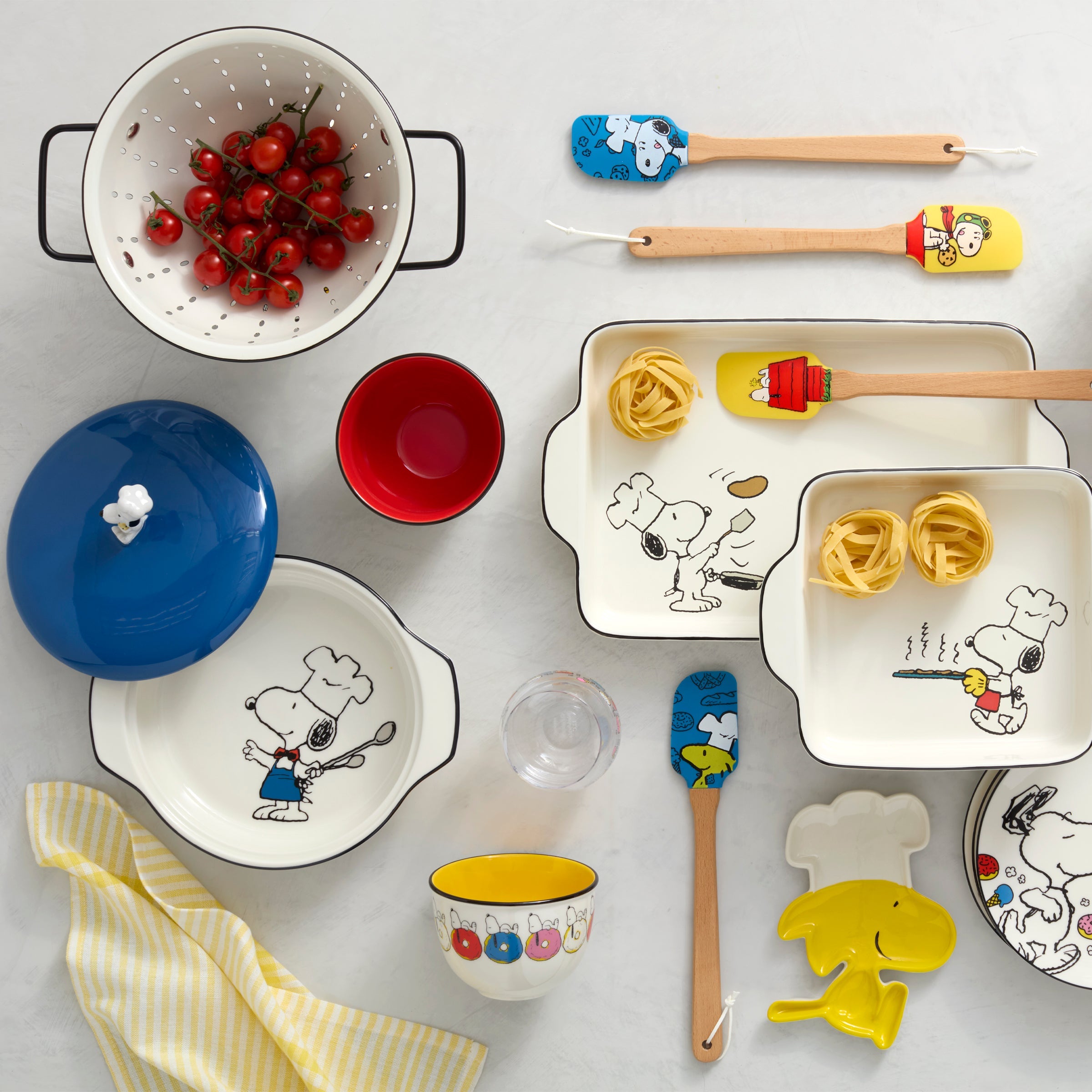 Lenox Westmore Chef Snoopy Covered Casserole Dish - Image 4