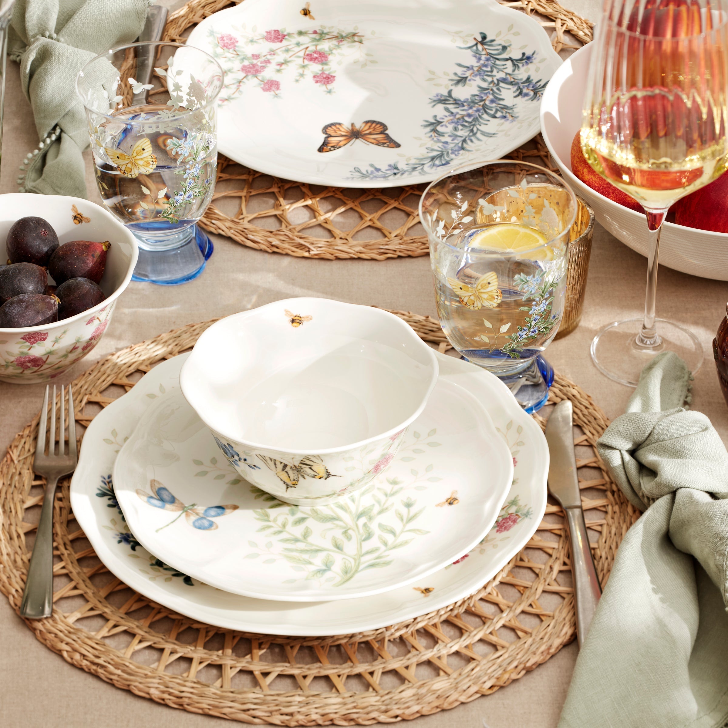Lenox Westmore Butterfly Meadow Herbs 12-Piece Dinnerware Set - Image 6