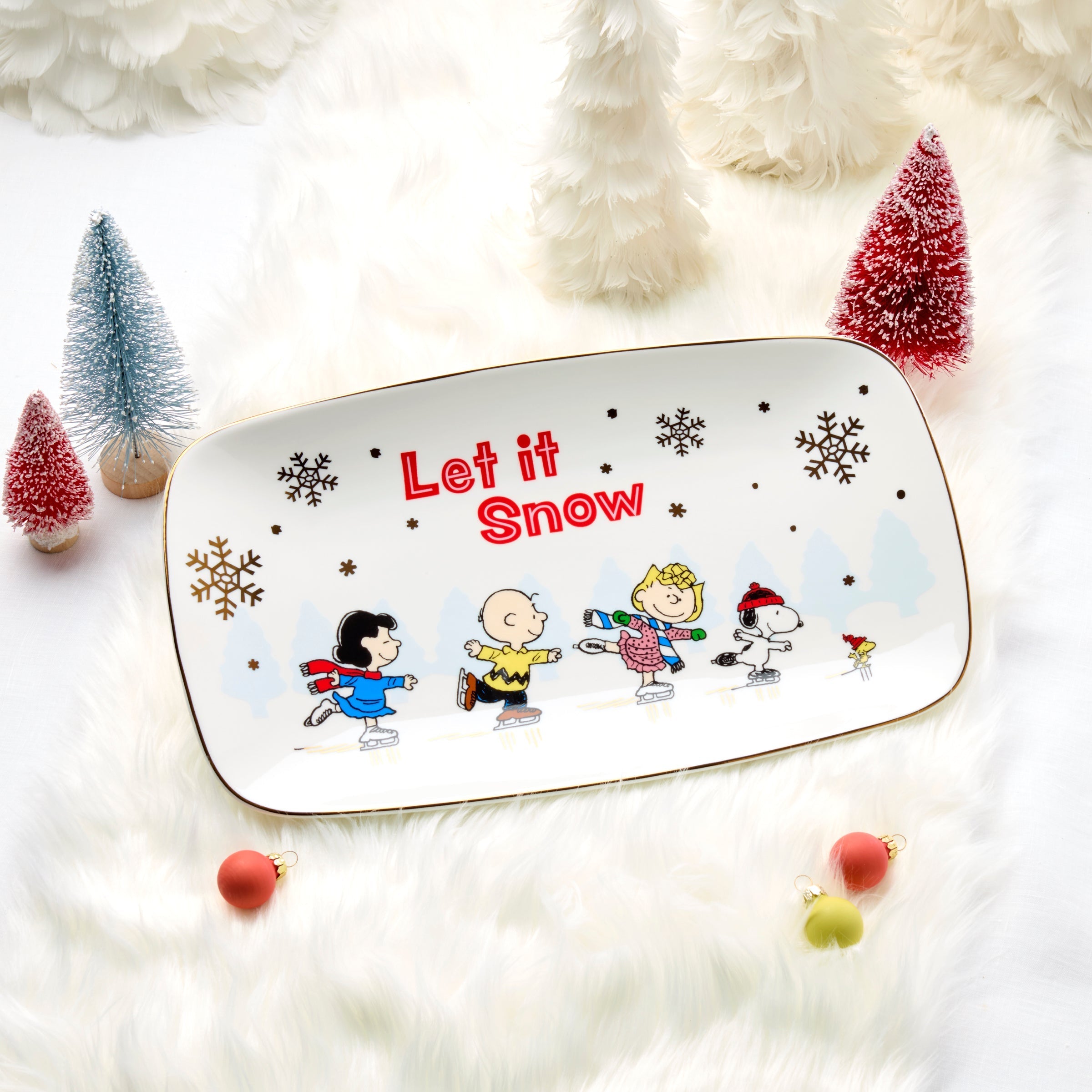Lenox Westmore Snoopy Skating Hors d'Oeuvres Tray - Image 2