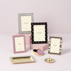 Alternative view of Lenox Westmore Sitting Pretty Dot 5x7 Photo Frame