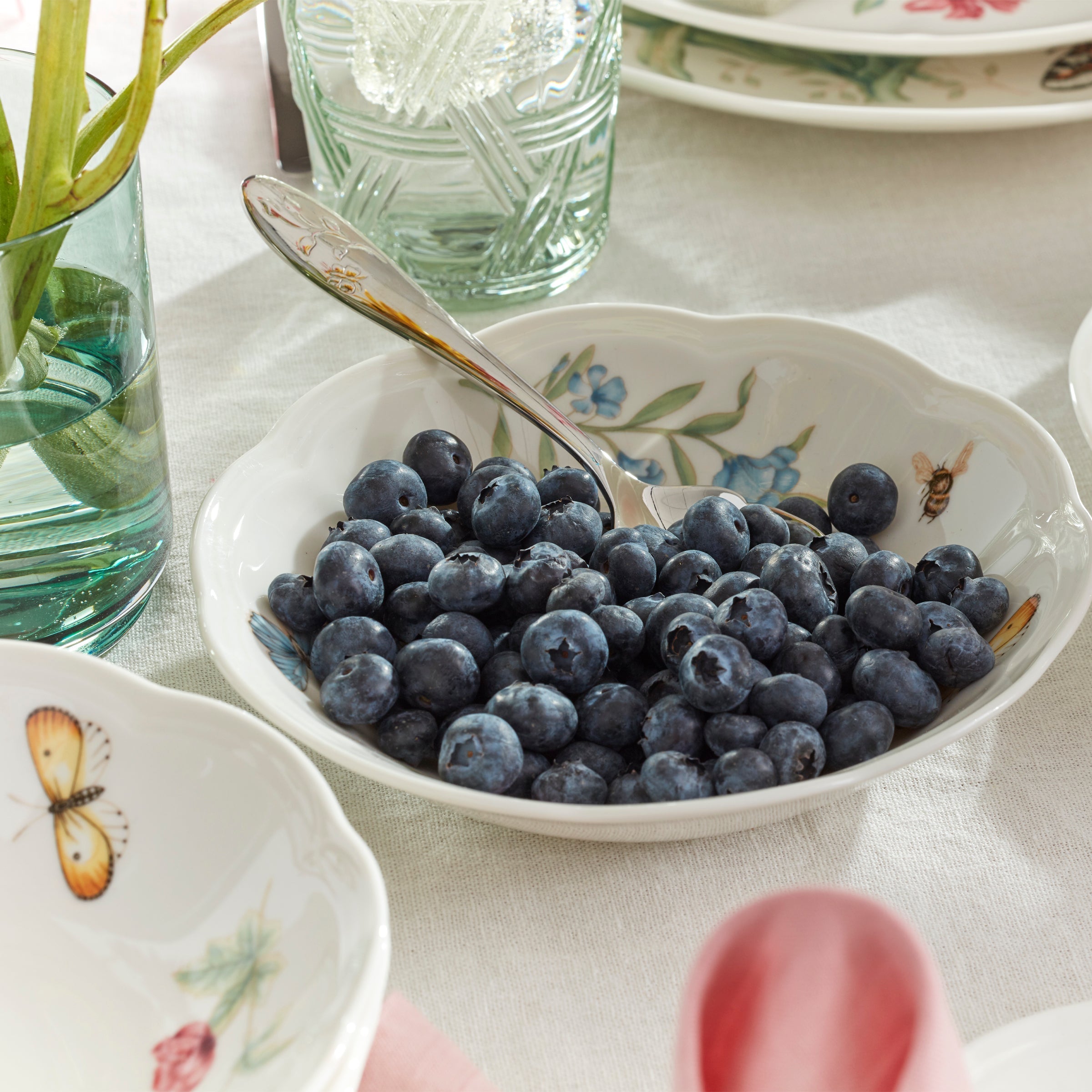 Lenox Westmore Butterfly Meadow 28-Piece Dinnerware Set - Image 9